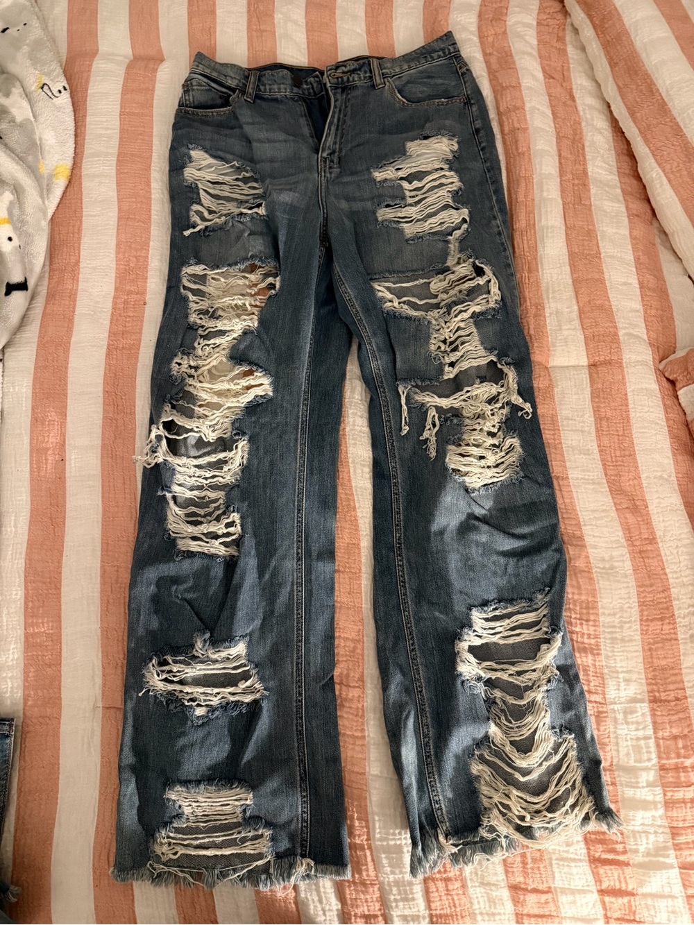 Distressed Dark Blue Women’s Ripped Jeans